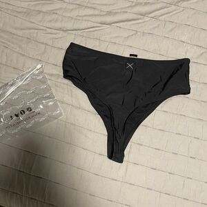 COPY - Black cheeky high waisted Boutine LA